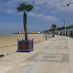 Ξενοδοχείο Face A La Gravelines